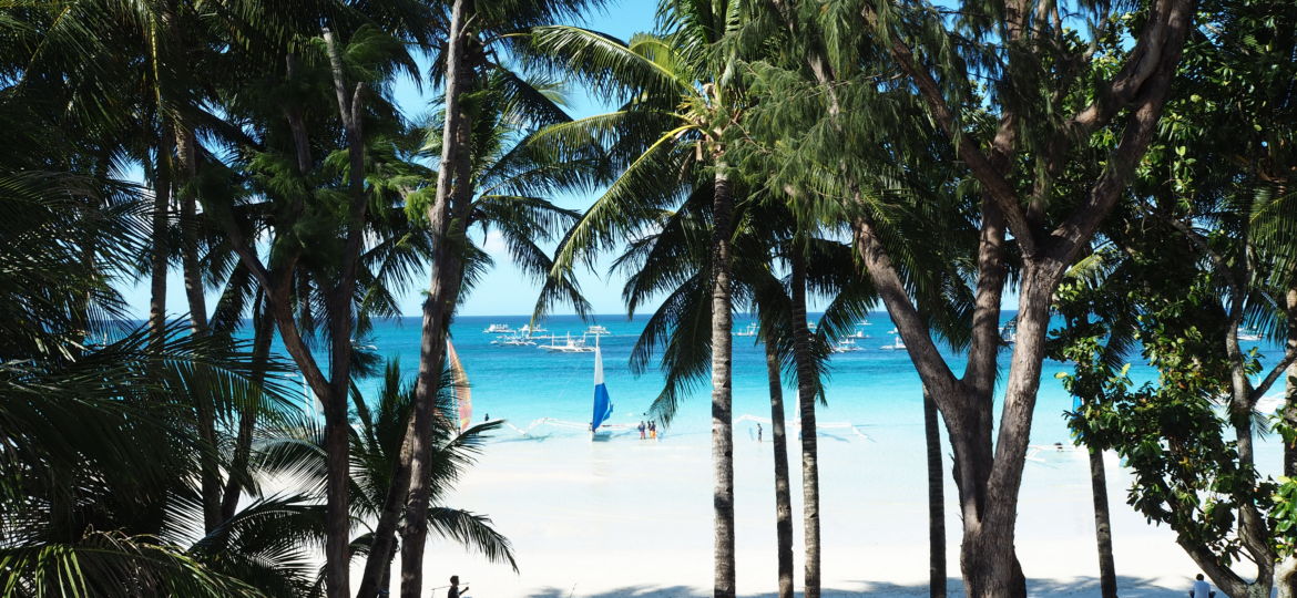 Zuzuni Boutique Hotel: Boracay Beachfront Stay