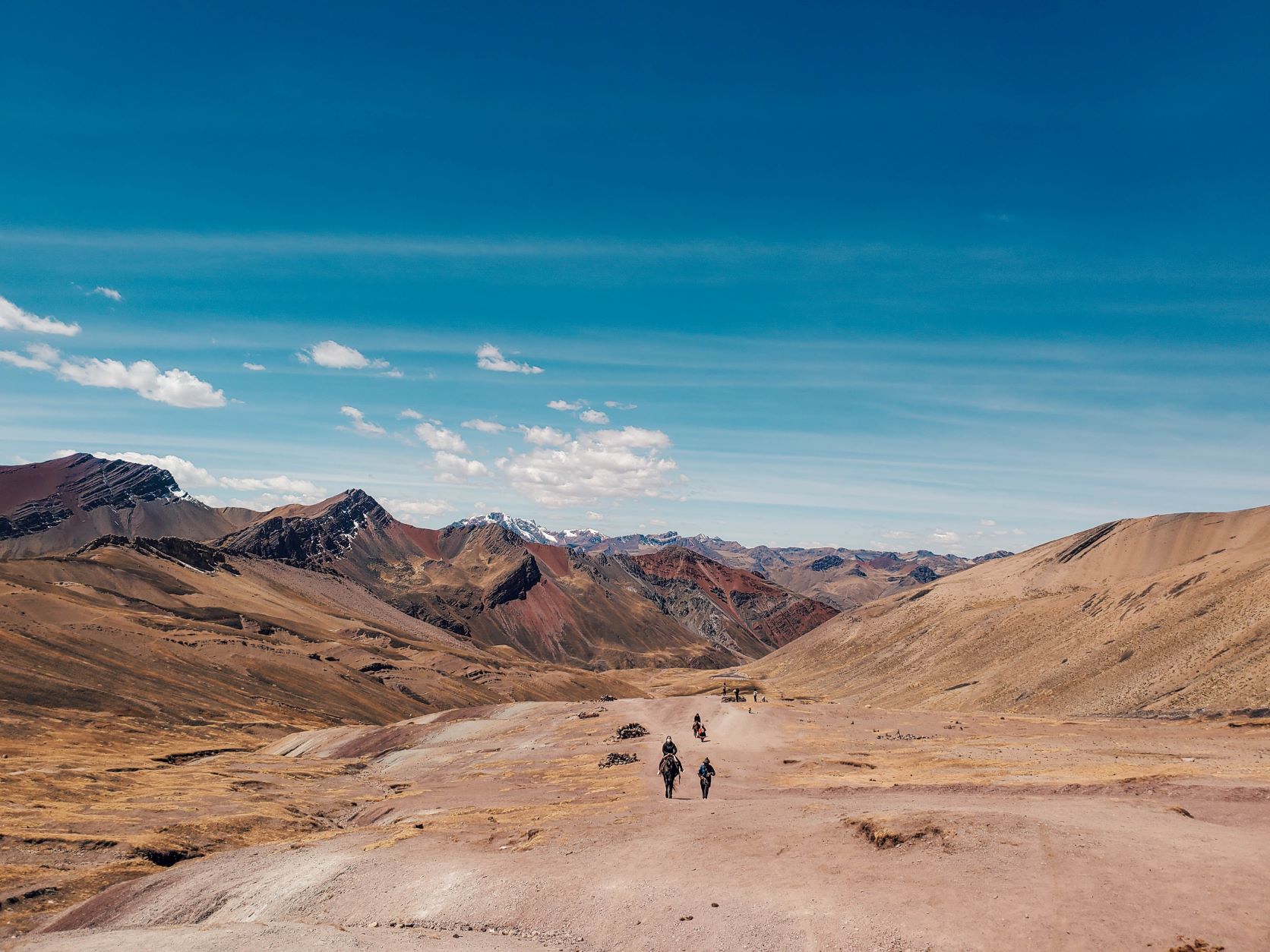 Hiking Rainbow Mountain In Peru - Life Beyond Home