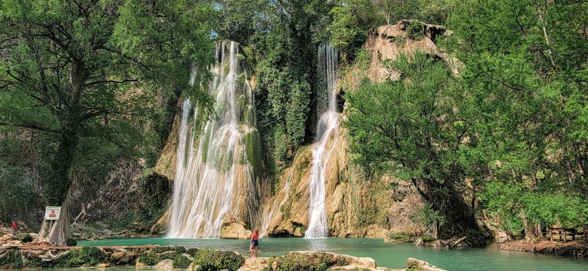Minas Viejas Waterfalls